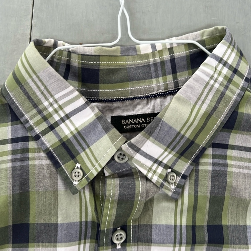 EUC Banana Republic custom 078 wash men’s L button-down shirt
